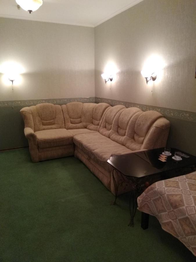 Jolki-Palki Hotel Кременчуг Экстерьер фото